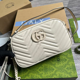 Handle and strap detail of sleek structured women's handbag – women's luxury accessory