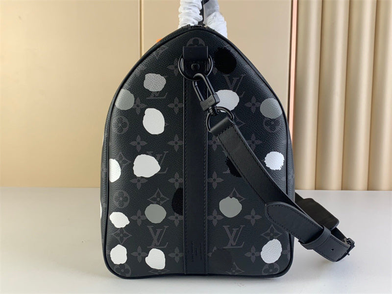  effortless structured bag detail view showing craftsmanship 26