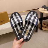 Burberry shoes Style 020 - back heel detail