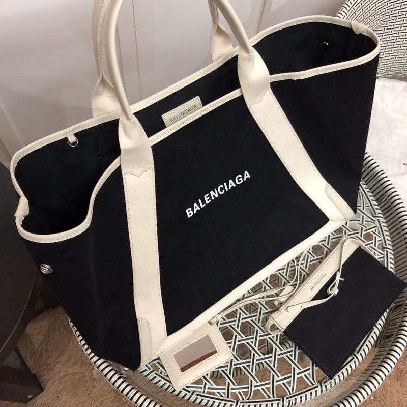 Styled lifestyle shot of chic premium women's handbag – women's everyday handbag