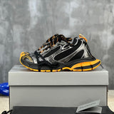 Balenciaga shoes Style 061 - packaging and accessories