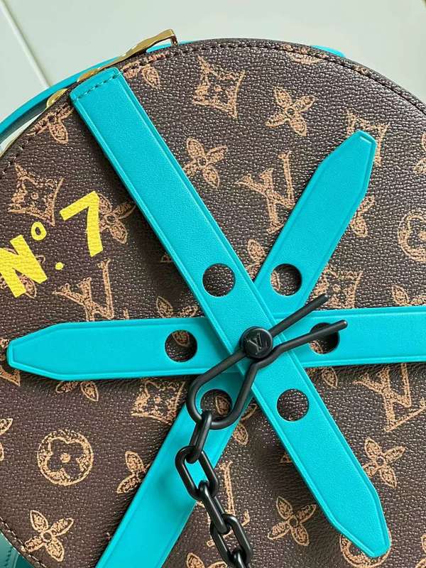 Interior view of structured signature women's handbag – women's everyday handbag