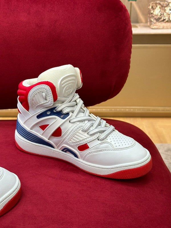Gucci classic monochrome luxury sneakers view 8 low-top design