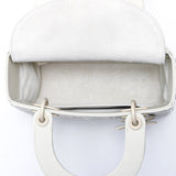 Styled lifestyle shot of classic everyday-luxe women's handbag – women's premium purse