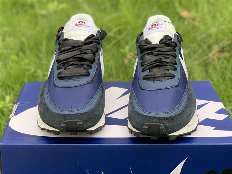 Nike Men's & Women's Luxury Lifestyle Trainers — Style 063 back view