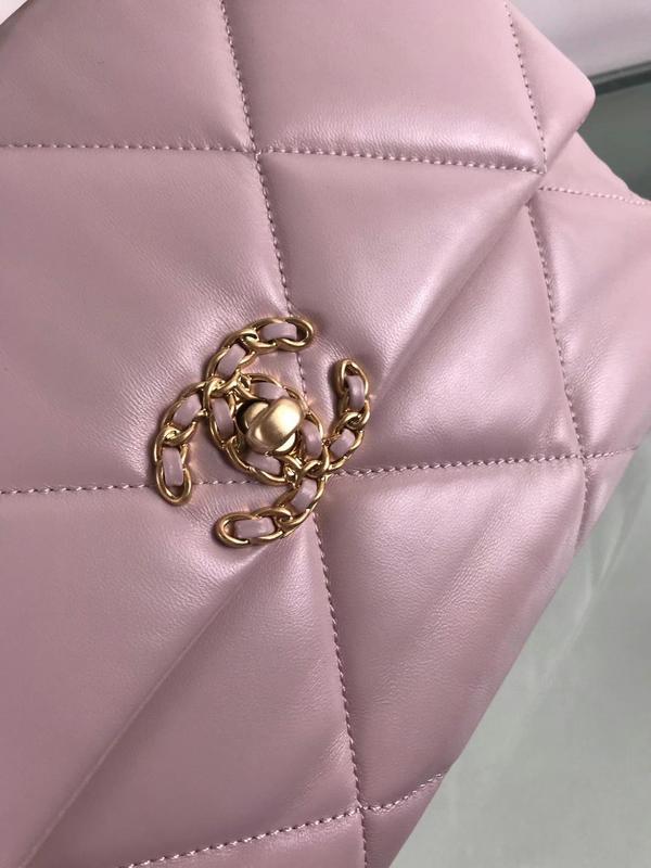 Zivas Charm Versatile Design Fashion Handbag (Modern Wardrobe Staple) – Close-Up Detail