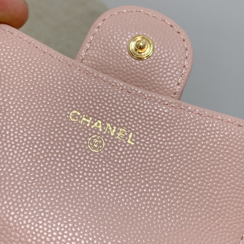Zivas Charm Classic Sensibility Everyday Handbag (Refined Modern Silhouette) – Detail View