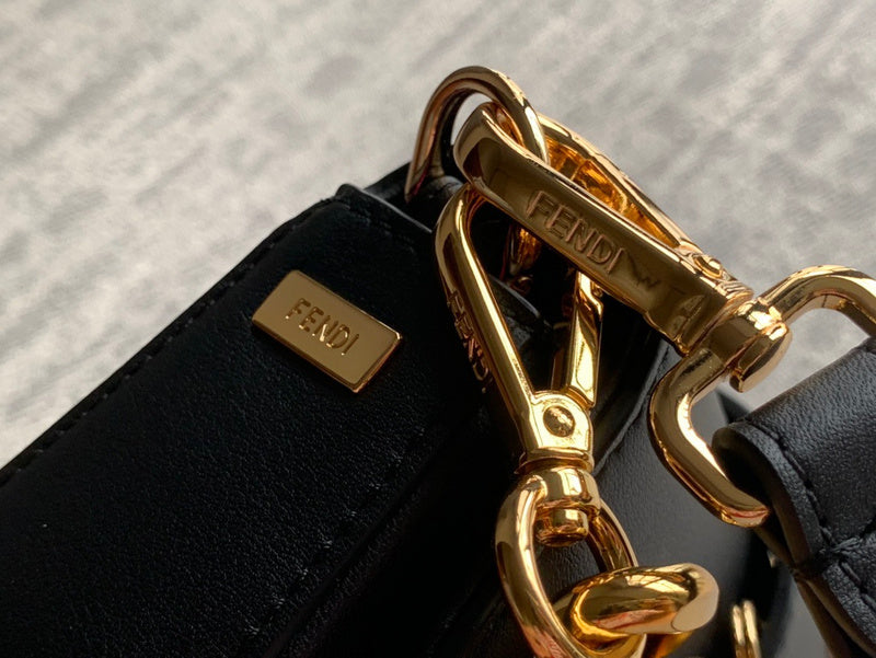 Ziva's Charm handbag – back view (20cm*13cm*5cm)