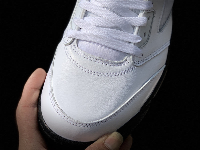Nike Men's & Women's Iconic Street Trainers — Style 011 front view