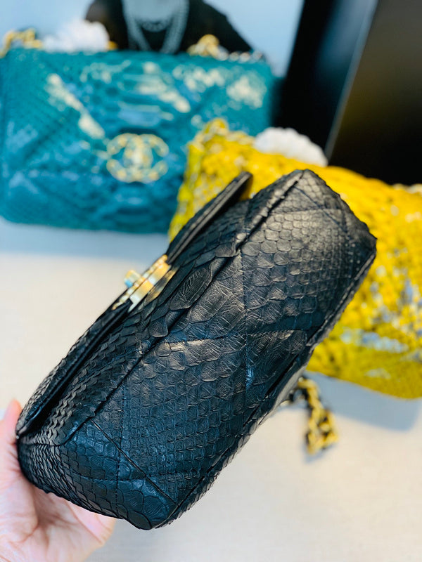  mid purse view 2