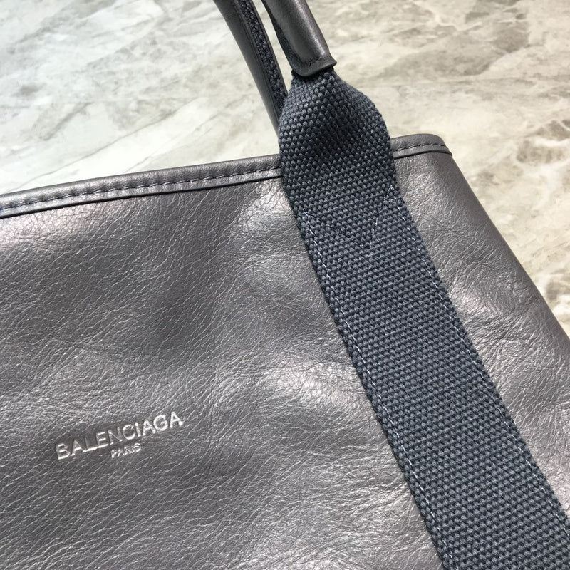 Sophisticated Vegan Leather Handbag - Versatile Everyday Design | Women's Everyday Carry Handbag #780 - back view (image 4) of designer-inspired handbag