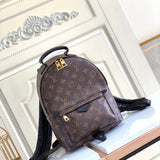 Handle and strap detail of classic modern women's handbag – women's premium purse