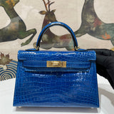  Chic shopper bag front view