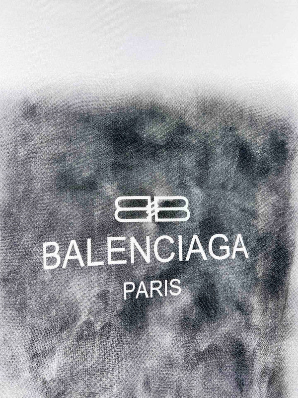 Front view of Balenciaga luxury piece style No.055