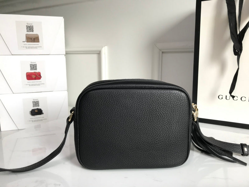 Handle and strap detail of premium elevated women's handbag – women's premium purse