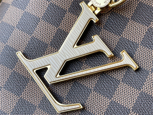  contemporary handbag detail view showing craftsmanship 8
