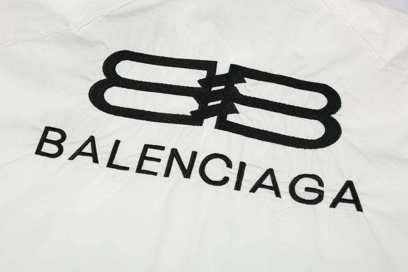 Side profile view of Balenciaga luxury piece style No.106