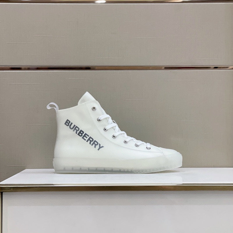 Burberry Beige Slip-On Sneakers - Toe Detail View