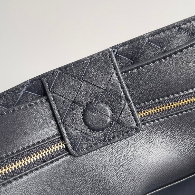Chic Premium PU Leather Handbag - Refined Silhouette | Women's Designer-Inspired Purse #1594 - back view (image 4) of designer-inspired handbag
