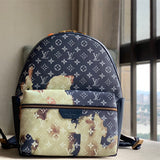  Contemporary everyday bag front view