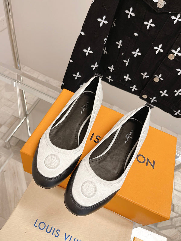 Louis Vuitton shoes Style 351 - additional angle view