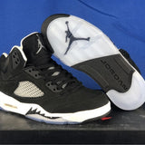 Nike Men's & Women's Designer Lifestyle Shoes — Style 140 back view