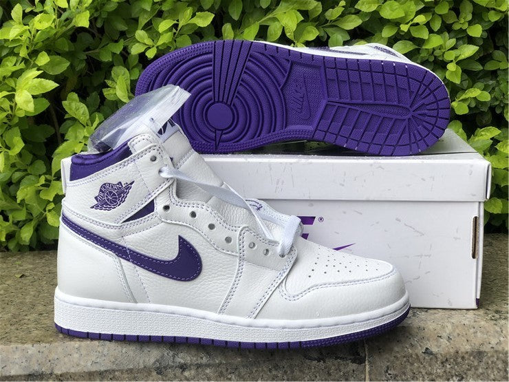 Nike Men's & Women's Premium Casual Sneakers — Style 160 angle view