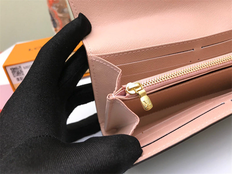  everyday bag interior and compartment view 21