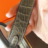  Elegant handbag carried on shoulder