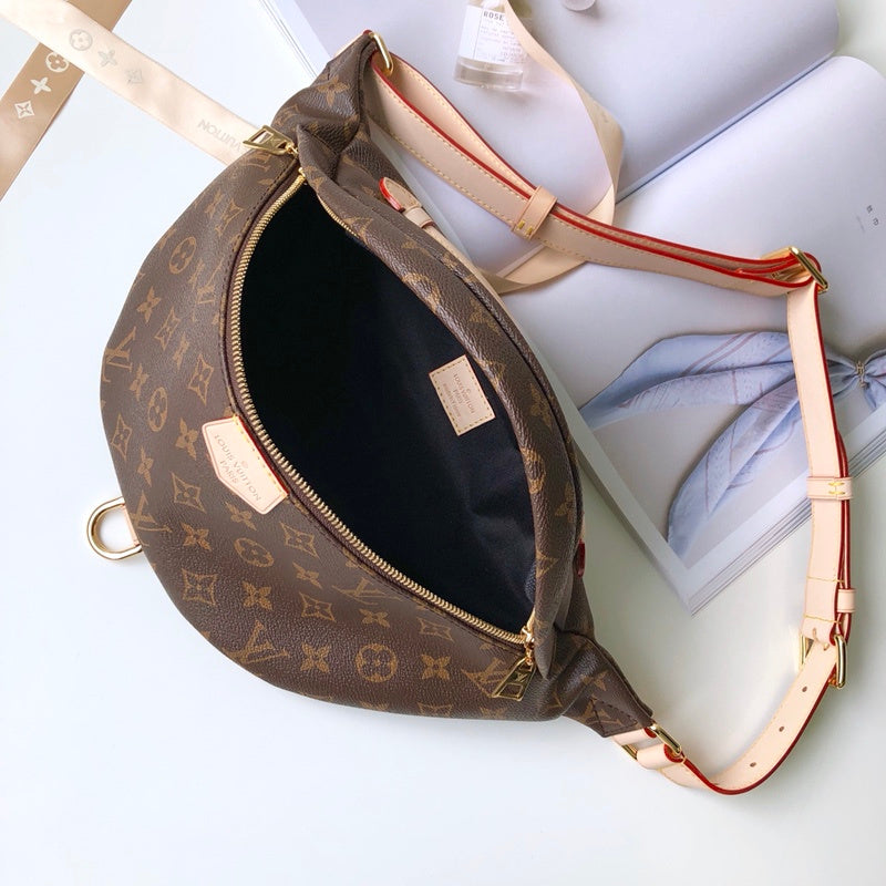 Back view of everyday-luxe chic women's handbag – women's luxury accessory