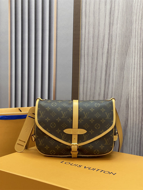  versatile shoulder bag detail view showing craftsmanship