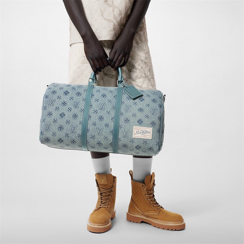  handbag interior and compartment view 15