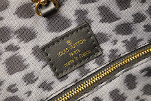 Premium Signature Crossbody - Chic Women's Luxury Designer Bag - NM4796