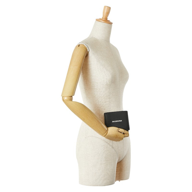 Velvorian elegant leather Luxury Item side view