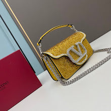 Premium Women's Crossbody Bag - Luxury Designer Fashion Accessory - NM2756