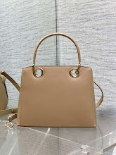 Chic Women's Crossbody Handbag - Luxury Premium Designer Style - NM7382