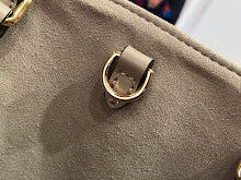 Chic Designer Tote Handbag - Luxury Premium Women's Fashion Bag - NM4991