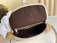 Premium Women's Shoulder Bag - Designer Luxury Fashion Accessory - NM4637