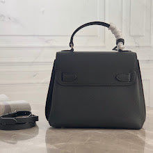 Chic Designer Crossbody Purse - Premium Luxury Women's Style - NM4266