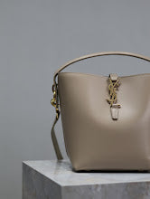 Premium Leather Crossbody Bag - Elegant Women's Designer Handbag - NM3443