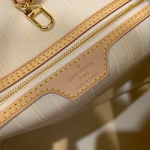 Luxury Designer Crossbody Bag for Women - Premium Fashion Handbag - NM4937