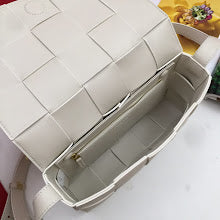 Luxury Designer Shoulder Bag for Women - Premium Fashion Handbag - NM5553