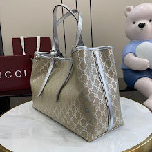 Chic Designer Satchel Bag - Luxury Women's Top Handle Handbag - NM4008