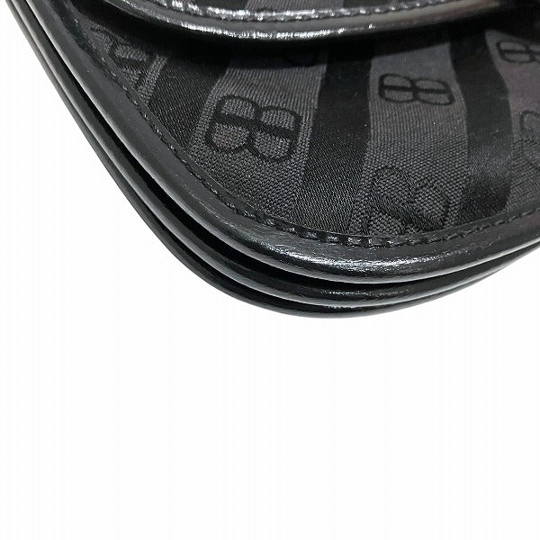 Morvorox elegant leather Luxury Bag angled view
