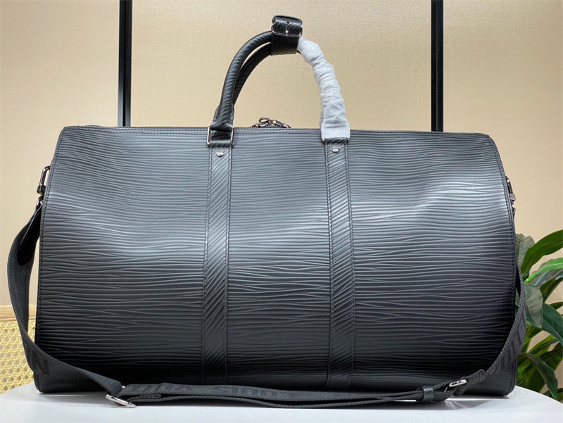  effortless shopper bag styled with outfit