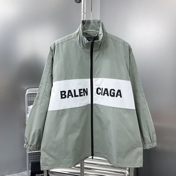 Side profile view of Balenciaga luxury piece style No.173