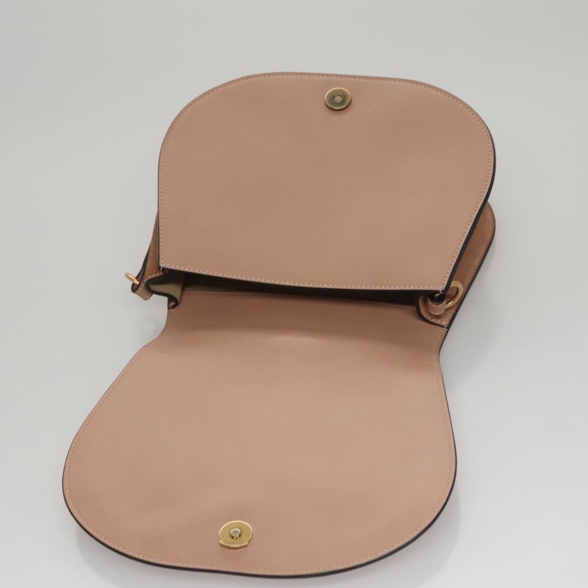 Chloe authentic luxury handbag Pink leather craftsmanship