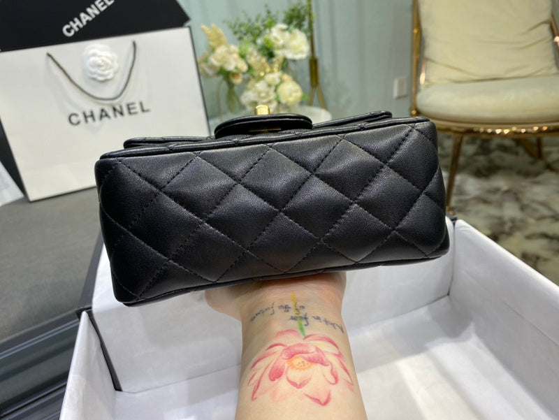  women's handbag, versatile design, view 10