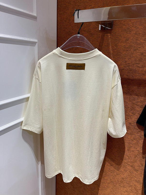 Side profile of Louis Vuitton cotton t-shirt with relaxed-fit cut