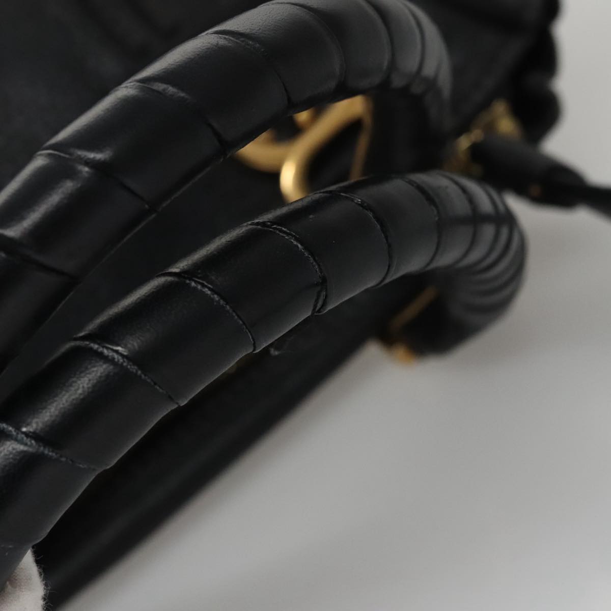 Brisolux elegant leather Handbag top view